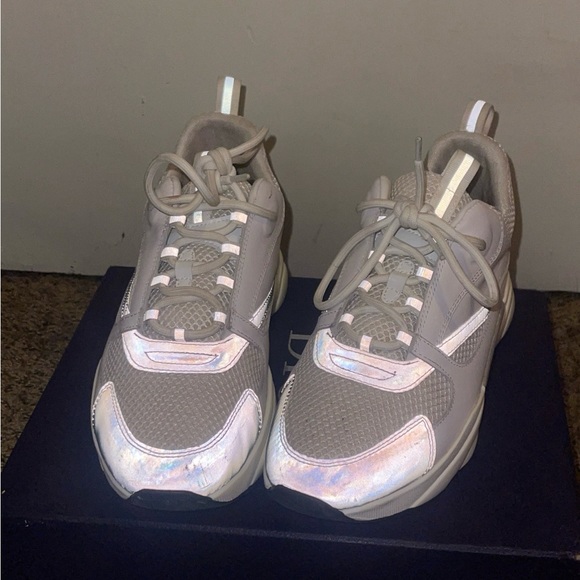 Reflective Dior b22 - Picture 8 of 10